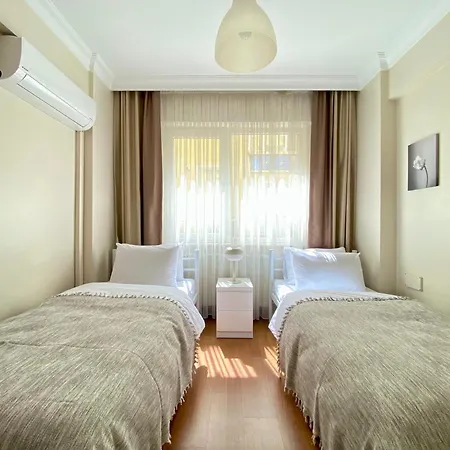 Spacious & Center 3 Bedroom Flat - No2 Apartament Stambuł