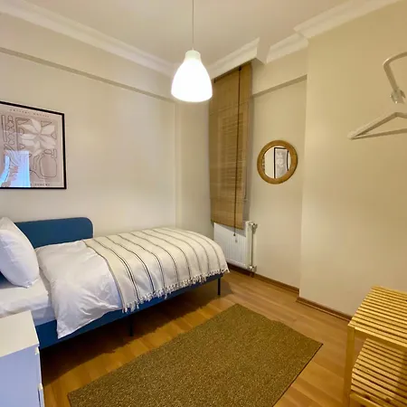 Spacious & Center 3 Bedroom Flat - No2 Apartament Stambuł