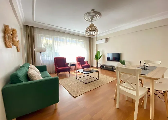 Spacious & Center 3 Bedroom Flat - No2 Appartamento