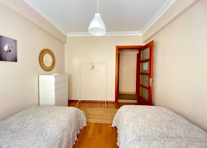 Spacious & Center 3 Bedroom Flat - No2 Appartamento