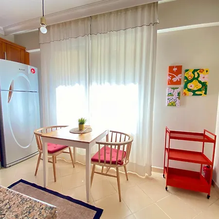 アパート Spacious & Center 3 Bedroom Flat - No2 *