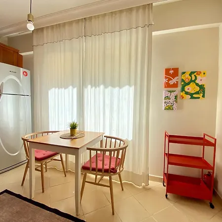 아파트 Spacious & Center 3 Bedroom Flat - No2